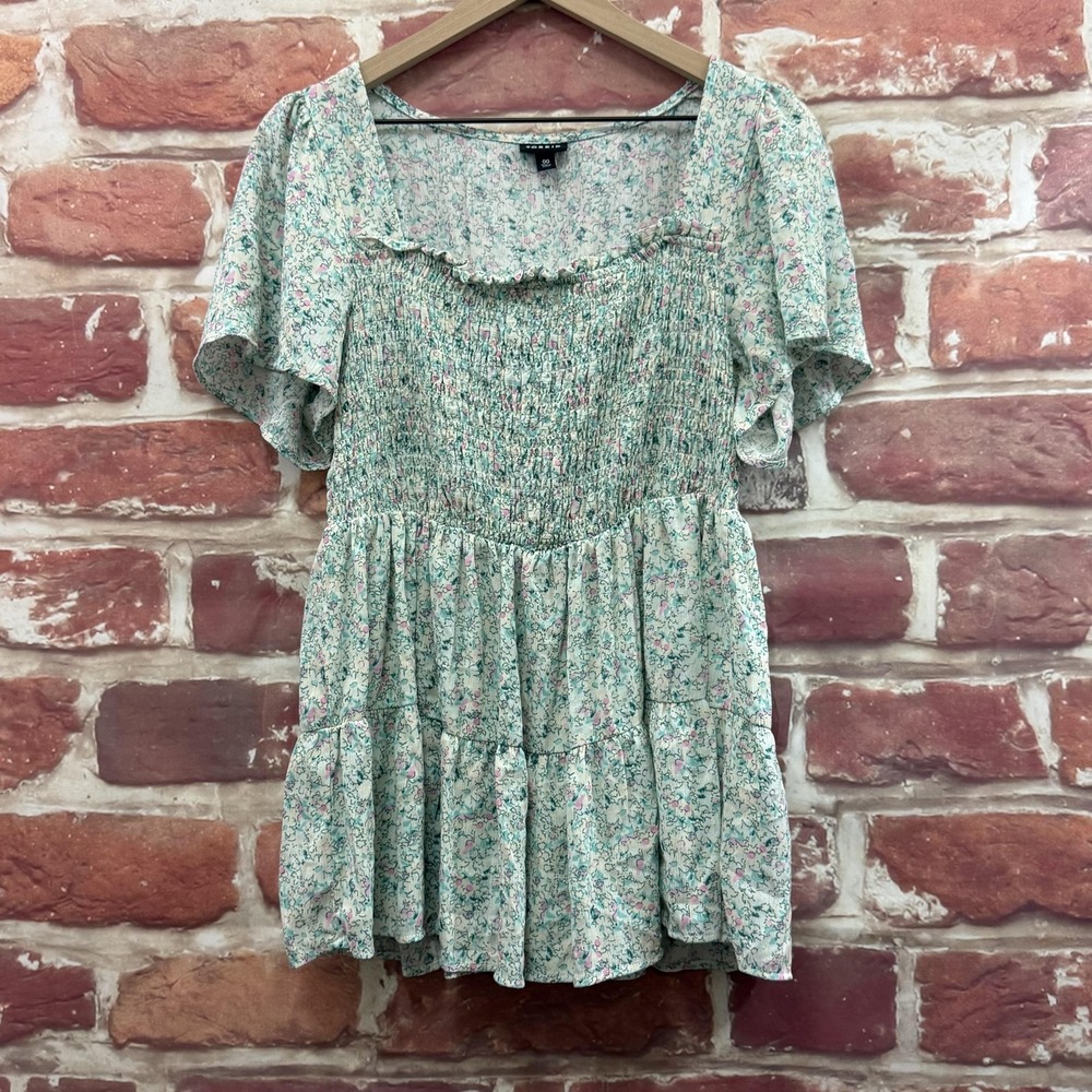Torrid Babydoll Top Women's M/L Multicolor Cottage Ditsy Floral Smocked Shirt